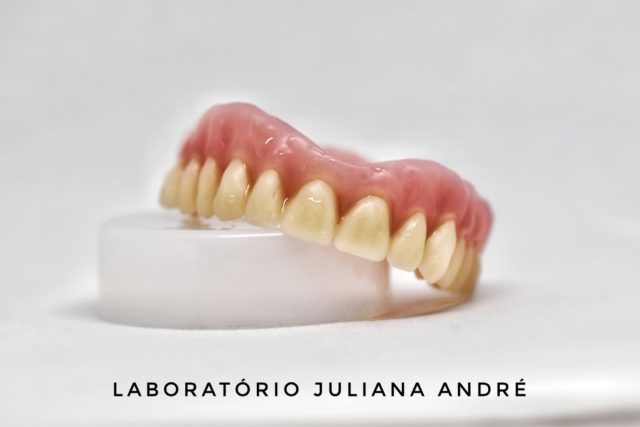 Acrilica removivel superior